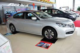 2014款本田雅阁2.0L