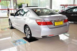 2014款本田雅阁2.0L