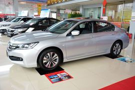 2014款本田雅阁2.0L