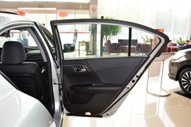 2014款本田雅阁2.0L