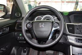 2014款本田雅阁2.0L