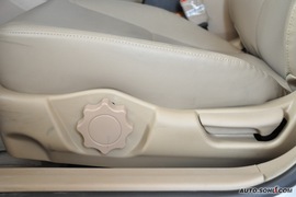 2008款比亚迪F6舒适型财富版2.0到