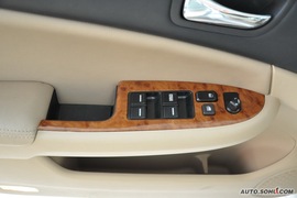 2008款比亚迪F6舒适型财富版2.0到