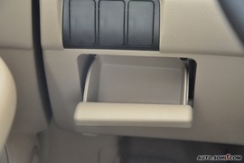 2008款比亚迪F6舒适型财富版2.0到