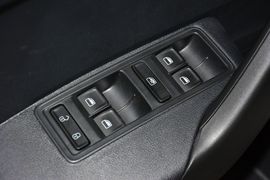 2015款大众新桑塔纳1.6L自动风尚版