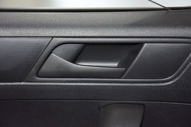 2015款大众新桑塔纳1.6L自动风尚版