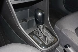 2015款大众新桑塔纳1.6L自动风尚版
