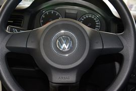 2015款大众新桑塔纳1.6L自动风尚版