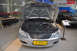 2008款比亚迪F6舒适型财富版2.0到