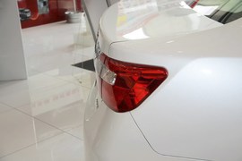 2012款丰田凯美瑞2.0G豪华版