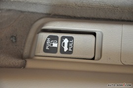 2008款比亚迪F6尊贵型财富版2.4到