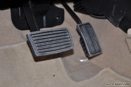 2008款比亚迪F6尊贵型财富版2.4到