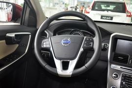 2015款沃尔沃XC60 2.0T T5智逸版