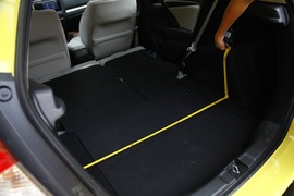 2014本田飞度1.5本地评测套图