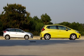 2014本田飞度1.5本地评测套图