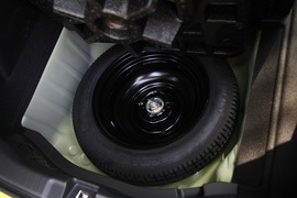 2014本田飞度1.5本地评测套图