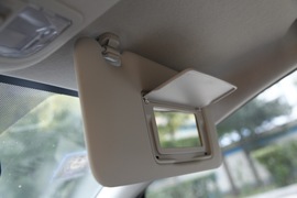 2014本田飞度1.5本地评测套图