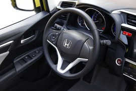 2014本田飞度1.5本地评测套图