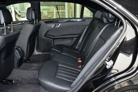 2015款奔驰E260L运动豪华型