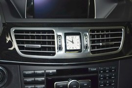 2015款奔驰E260L运动豪华型