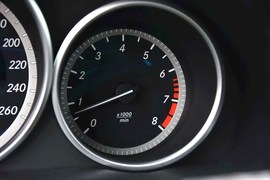 2015款奔驰E260L运动豪华型