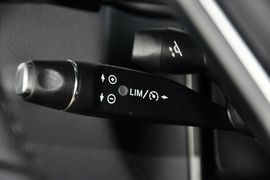 2015款奔驰E260L运动豪华型