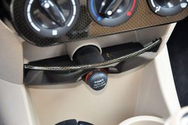 2013款吉利熊猫1.3L手动舒适型