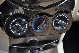 2013款吉利熊猫1.3L手动舒适型