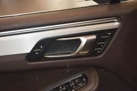 2014款保时捷Macan