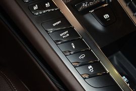 2014款保时捷Macan