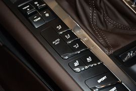 2014款保时捷Macan