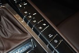 2014款保时捷Macan