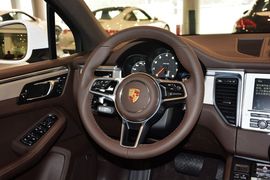 2014款保时捷Macan