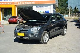 2015款奔腾X80
