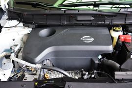 2014款日产奇骏2.5L