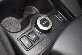 2014款日产奇骏2.5L