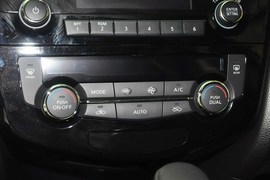 2014款日产奇骏2.5L