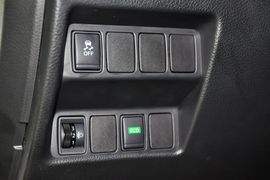 2014款日产奇骏2.5L