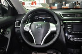 2014款日产奇骏2.5L