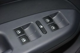 2015款大众途安1.4T自动豪华版5座