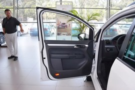 2015款大众途安1.4T自动豪华版5座