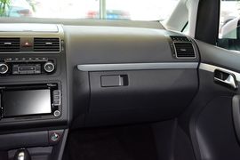 2015款大众途安1.4T自动豪华版5座