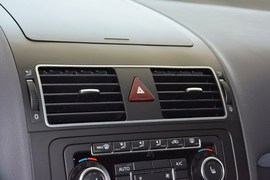 2015款大众途安1.4T自动豪华版5座