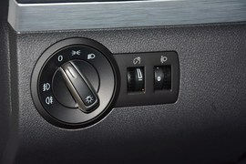 2015款大众途安1.4T自动豪华版5座