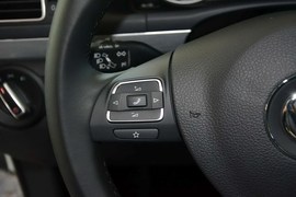 2015款大众途安1.4T自动豪华版5座