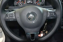 2015款大众途安1.4T自动豪华版5座