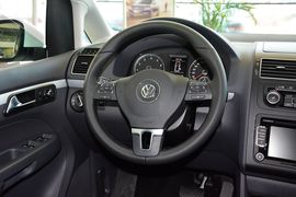 2015款大众途安1.4T自动豪华版5座