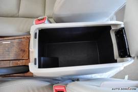 比亚迪F6新财富版2.0尊贵型