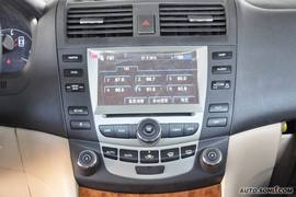 比亚迪F6新财富版2.0尊贵型