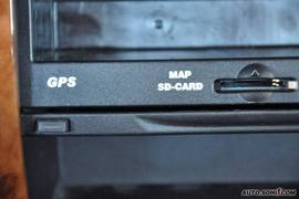 比亚迪F6新财富版2.0尊贵型